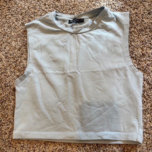 Zara Cropped Fit T-shirt - Picture 2 of 2